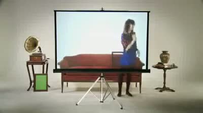Watch Amazing illusion....Very Nice One Video