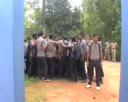 Watch Not allowed to wear headscarved, Muslim students boycott classes Video