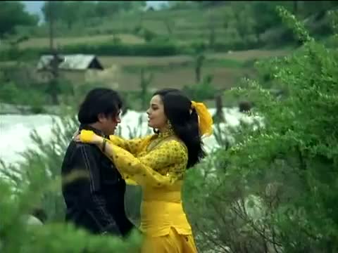 Watch Suno Kaho Suna - Rajesh Khanna - Mumtaz - Aap Ki Kasam - Kishore - Lata - Best Hindi Romantic Duets Video
