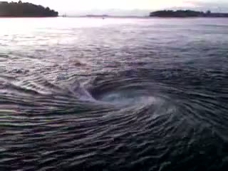 Watch Amazing biggest whirlpool - Tourbillon barrage de la Rance Video