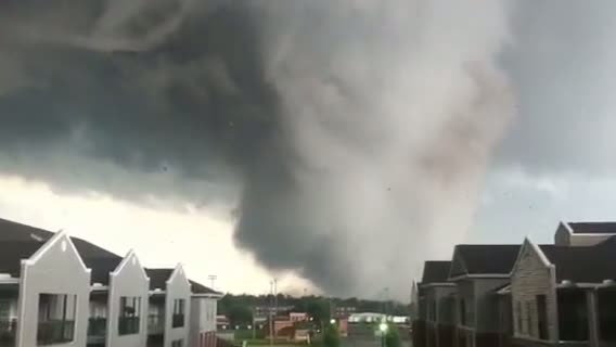 Watch Tuscaloosa Tornado 4.27.11 - ORIGINAL Video