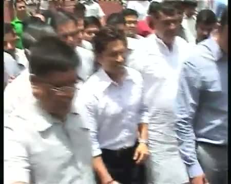Watch Tendulkar in Parl panel on IT Video