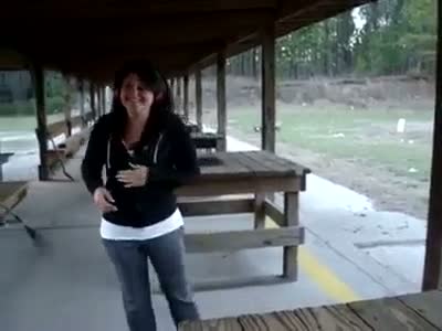 Watch SomeBody should Teach her how to do this _ Must Watch Video