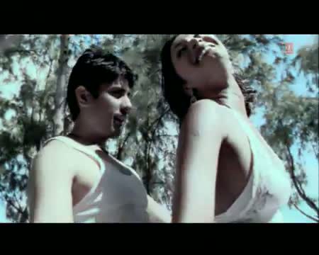 Watch Aise Na Mujhe Tum Dekho (Old Indian Remix Video) - Vikas Bhalla Video