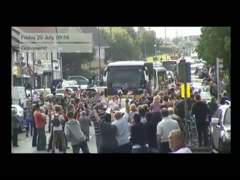 Watch Man arrested for trying to grab Olympic torch&#8206; Video Video