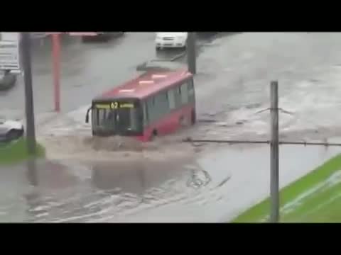 Watch Major flood? Bus doesn't give a **** Video
