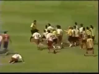 Watch Referee Playing in His Own Game ,Must Watch Video