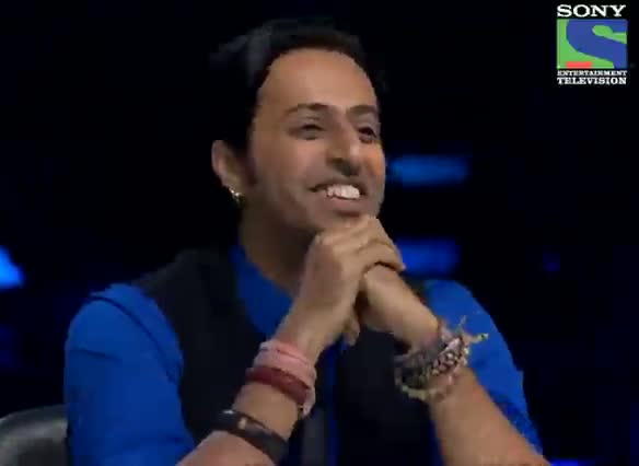Watch INDIAN IDOL SEASON 6 - EPISODE 17 - SPECIAL MOMENTS - AMIT KUMAR GETS GIFT FROM TUSSHAR KAPOOR - 27TH JULY 2012 Video