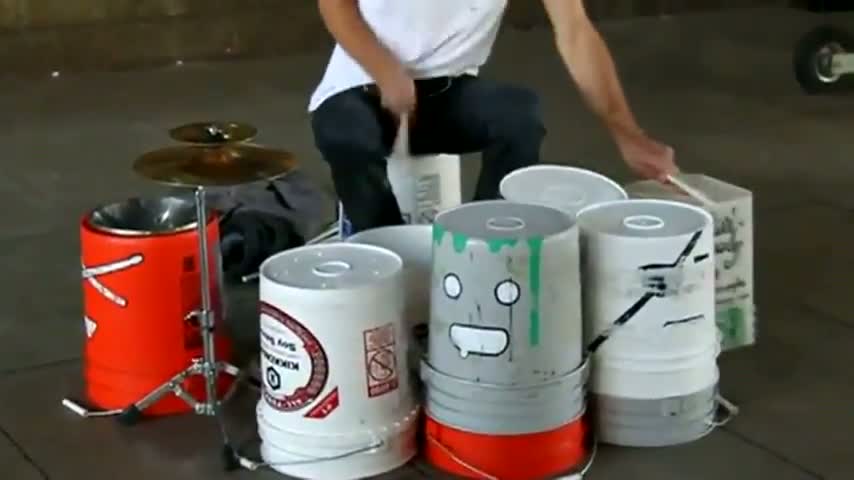 Watch Amazing Street Drummer in London Video