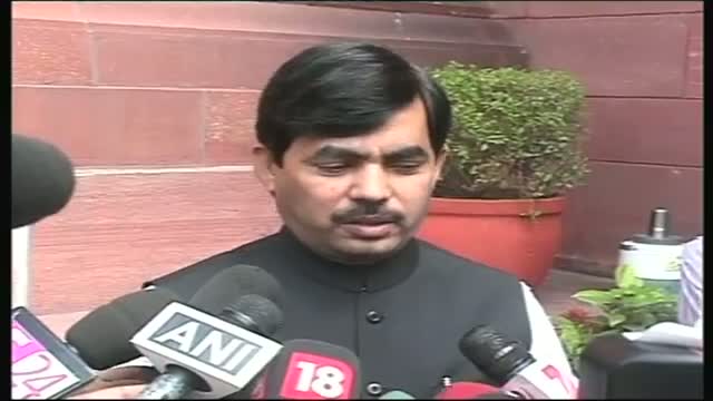 Watch BJP, Congress lock horn in Monsoon Session Video