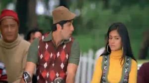Watch Main Kya Karoon - Barfi (Official Full Song) - Feat. Ranbir Kapoor, Priyanka Chopra & Ileana Video