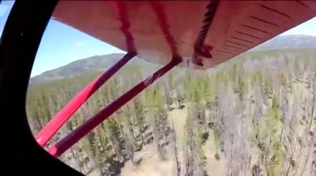 Watch Raw Image - Cameras Record Small Plane Crash Video