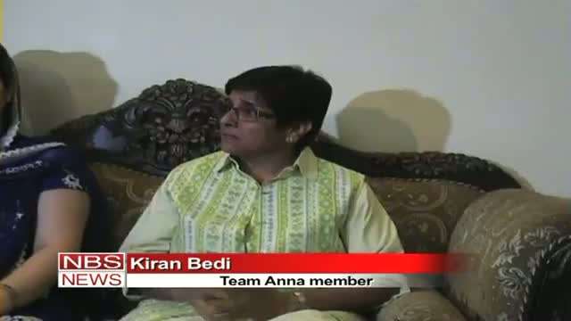 Watch Kiran Bedi seeks blessings for new innings in politics Video