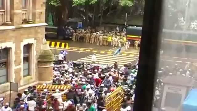 Watch Mumbai police was warned of violence Report Video