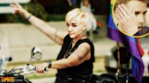 Watch Miley Cyrus' New Haircut on Kristen Stewart, Kim Kardashian, Ryan Gosling & More Video