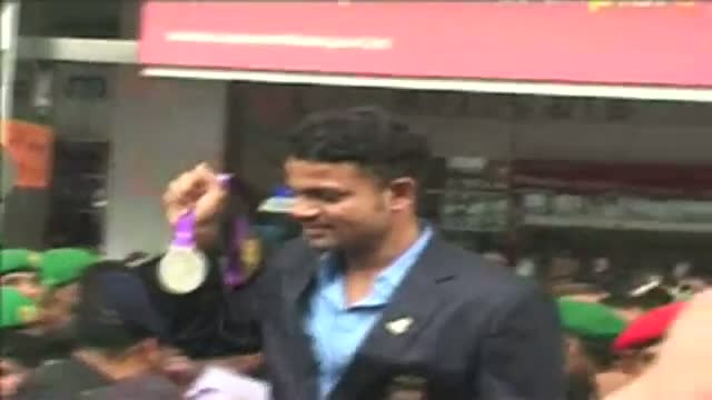 Watch Silver medalist Vijay Kumar promoted to 'Subedar Major' Video