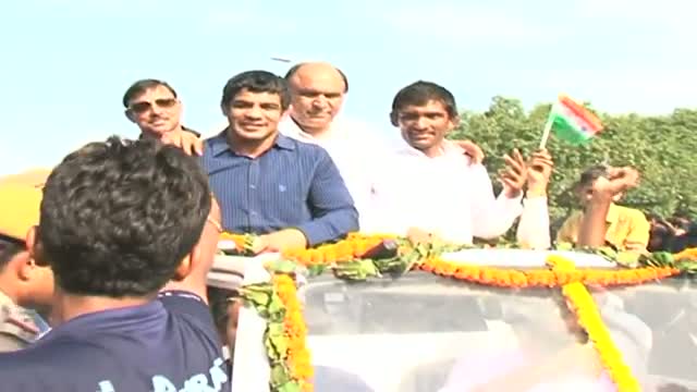 Watch Sports Ministry felicitates Heroes of London Olympic Video