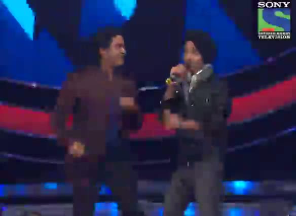 Watch INDIAN IDOL SEASON 6 - EPISODE 24 - BEST PERFORMANCES - RAKESH MAINI AND DEVENDRA SINGH PERFORMING 'DESI BOYZ' - 18TH AUGUST 2012 Video