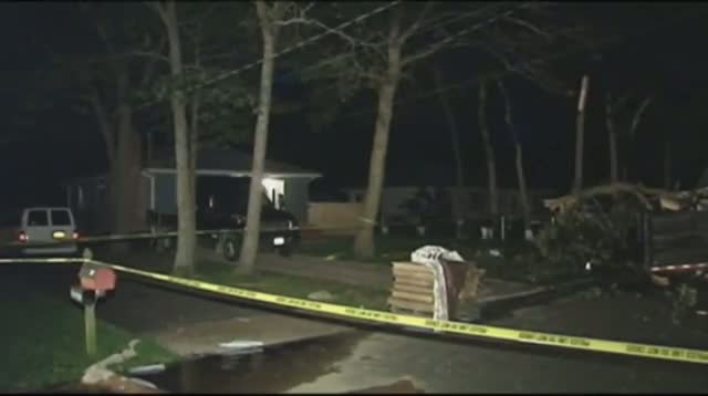 Watch Small Plane Crashes on Long Island; 2 Dead Video