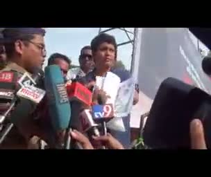 Watch The COP who SLAMMED home min-police chief! Video