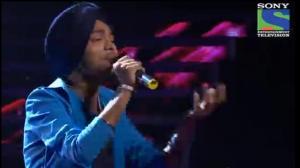 Watch INDIAN IDOL SEASON 6 - EPISODE 25 - BEST PERFORMANCES - DEVENDRA SINGH SINGS 'APNE TOH APNE HAI' - 24TH AUGUST 2012 Video