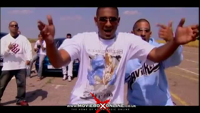 Watch AAJA SONIYAH - OFFICIAL VIDEO - HUNTERZ FT. ISHERS - PHAT TRAX Video