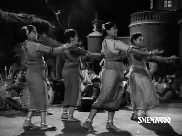 Watch Ramayya Vastawaiyya Maine Dil - Shree 420 (1955) - Mohd Rafi & Lata Mangeshkar Video