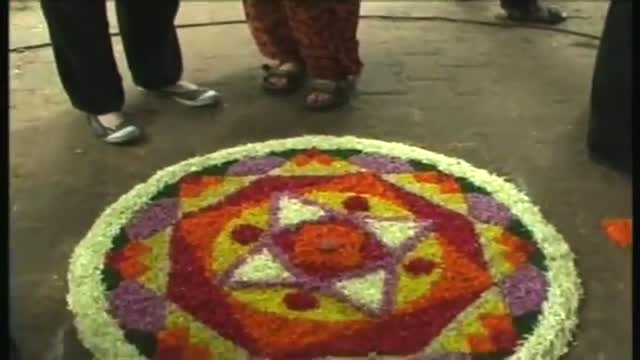 Watch Foreigners participating with zest in Onam Video