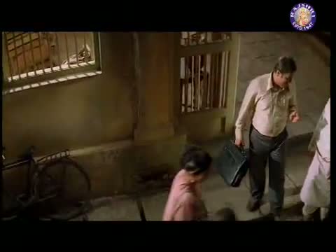 Watch Raadhey Krishna Ki Jyoti Alokik (Savaiyaa) - Vivah [Amrita Rao & Amrita Prakash] - SHREYA GHOSHAL Video