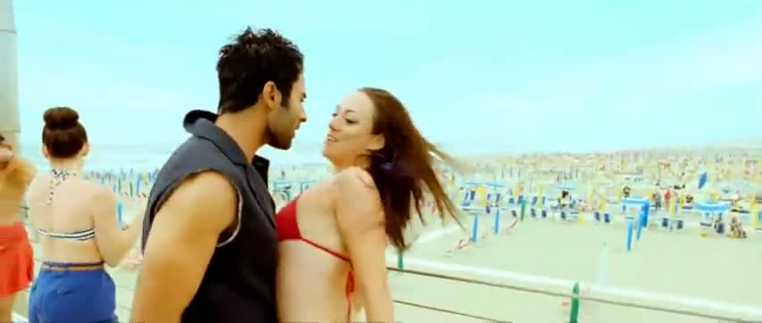 Watch Boom Boom (Lip Lock Karle) - Ajab Gazab Love - Feat - Jackky Bhagnani. Video