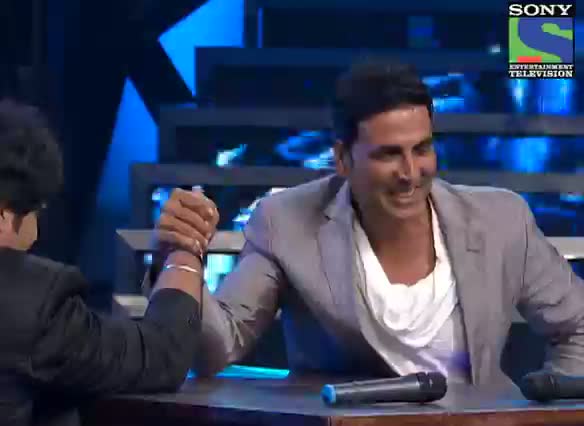 Watch INDIAN IDOL SEASON 6 - EPISODE 27 - SPECIAL MOMENTS - VIPUL MEHTA AND AKSHAY KUMAR - 31ST AUGUST 2012 Video