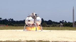 Watch Morpheus Rocket Freeflight Crashes and Explodes Video