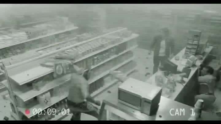 Watch Wrestler Robs Store With 3 Ostriches Video