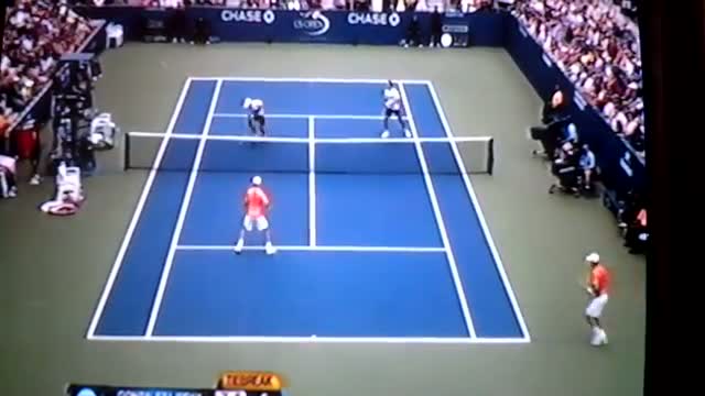 Watch US Open 2012: Bob Bryan Between the legs shot Video