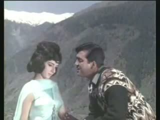 Watch Tum Agar Saath Dene Ka Vada Karo - Hamraaz (1967) Video