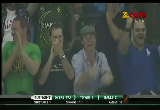Watch Abdul Razzaq Last Over Vs Australia - Pakistan Vs Australia 2nd T20 2012 in Dubai (07 Sep 2012) Video