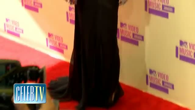 Watch Best Dressed at the 2012 VMA's Video
