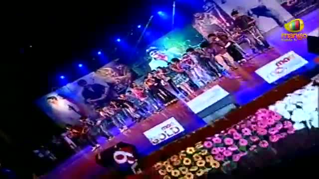 Watch Damarukum Audio Launch - Charmi Dance For Sakkubai Song - Telugu Cinema Movies Video