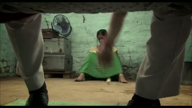 Watch PAIRON TALLE Indian Release Trailer Video