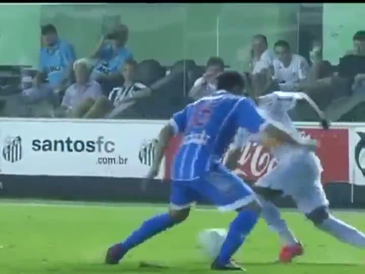 Watch Neymar Insane Trick Dribble Video