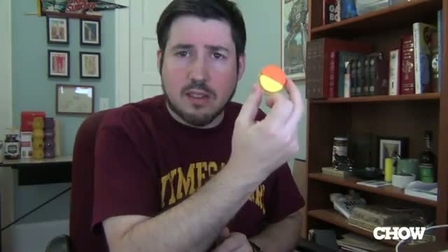Watch From 'just wrong' to 'super sweet': TODAY tastes Candy Corn Oreos Video