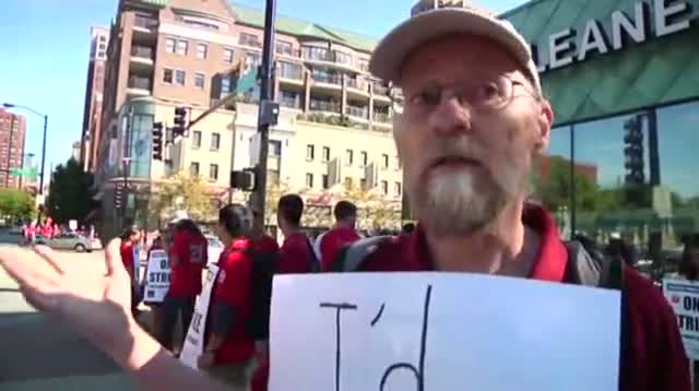 Watch Chicago Teachers Strike Grinds on to a Third Day Video