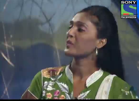 Watch KBC 2012 - Season 6 - Episode 4 - AB Special Moments - Anshu Prabha describes Amitabh Bachchan's nature in a poetic way - 14th Sept 2012 Video