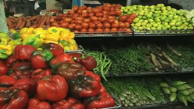 Watch FDI in retail not helpful Experts Video