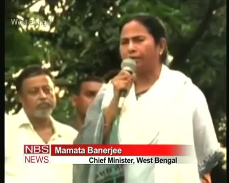 Watch Mamata warms PM against FDI Video