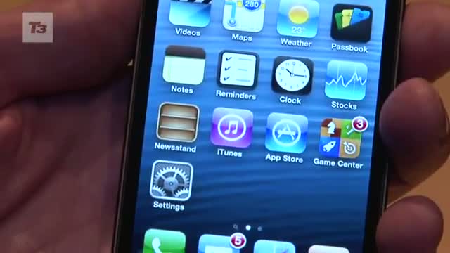 Watch iPhone 5 vs Nokia Lumia 920 Video