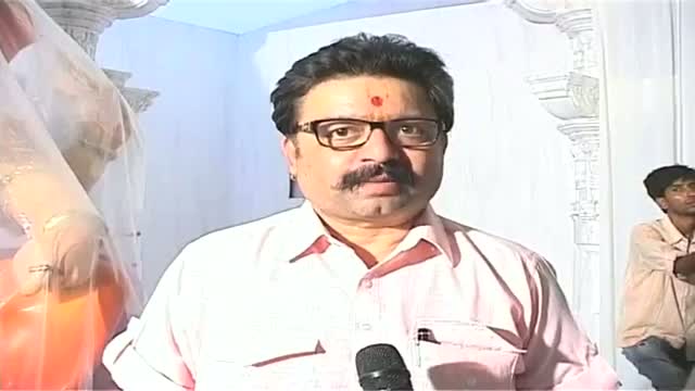 Watch Ban on short dresses in Ganapati Pandals Video