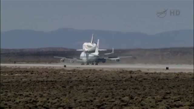 Watch Raw Video - Shuttle Lands in Calif. Video