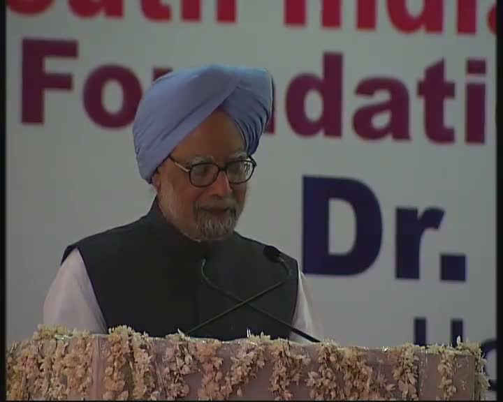 Watch The Prime Minister, Dr. Manmohan Singh addressing at the foundation stone laying ceremony of the South Indian Performing Art Museum, at Kerala Kalamandalam Deemed University for Art & Culture, in   Thrissur on September 12, 2012. Video