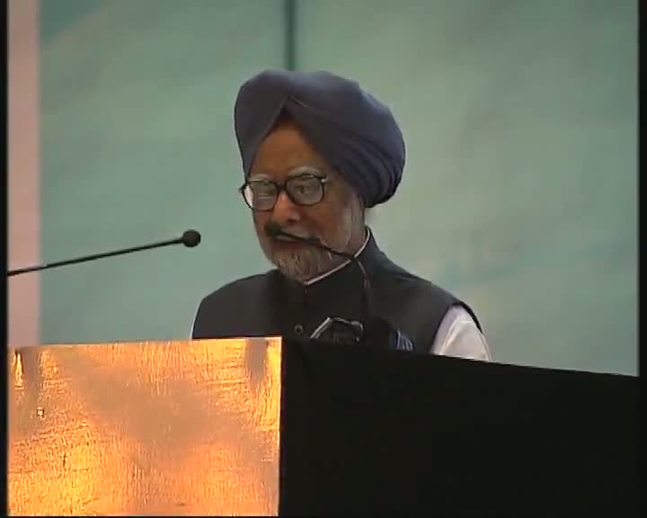 Watch The Prime Minister, Dr. Manmohan Singh addressing at the foundation stone laying ceremony of the Kochi Metro, in Kochi on September 13, 2012. Video